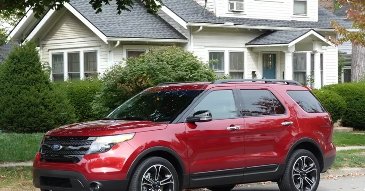 2013 Ford Explorer XLT: A Family SUV Review & Guide